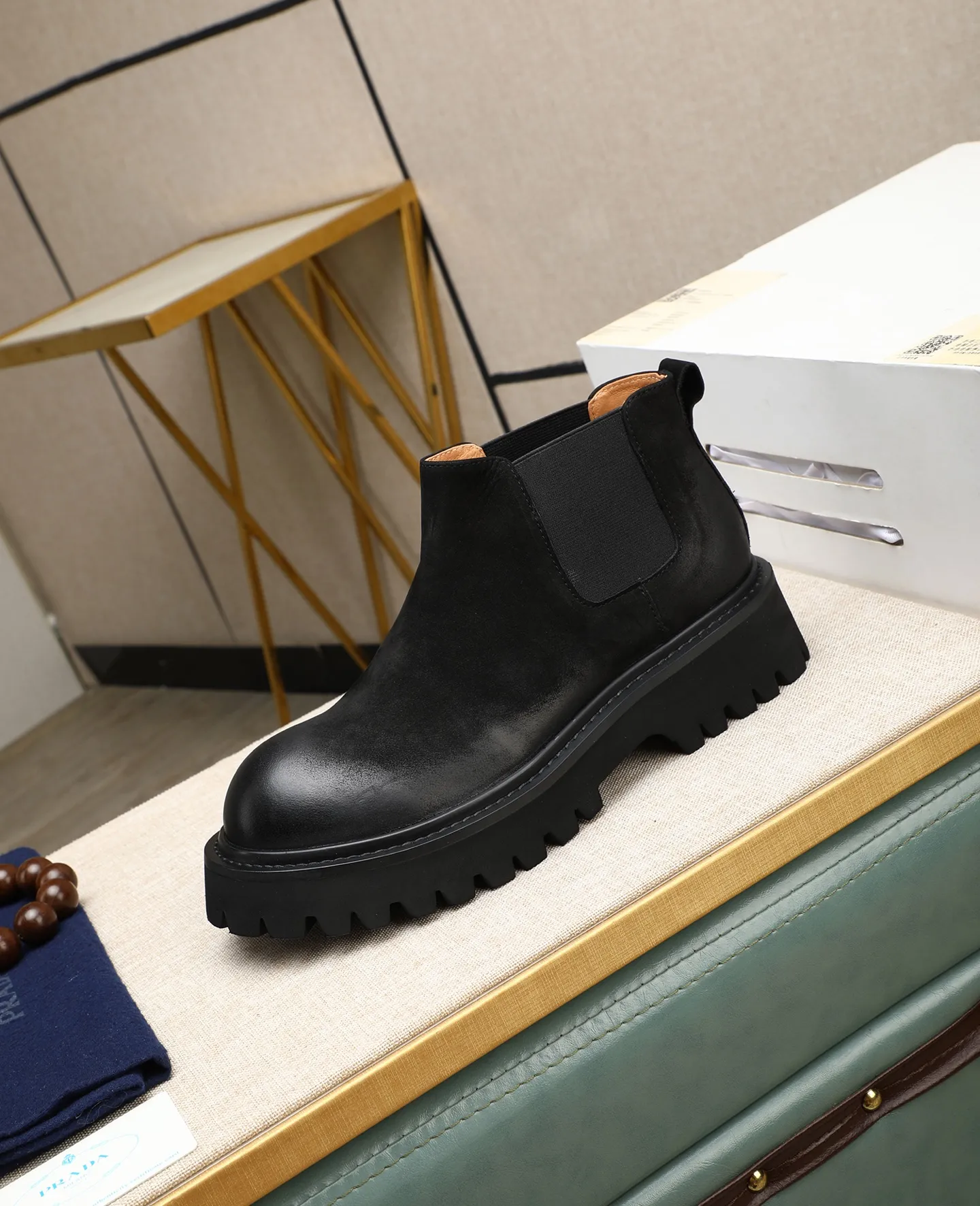 Men's men's shoes 💰580 high-end version. PRADA (Prada) men's casual style, compare the quality at the counter 🧚🏿♂️Imported cowhide fabric 🐎Water-dyed comfortable and soft cowhide lining for feet 🐂Genuine leather outsole with label 🎉 Size 38-44. Can be customized for 45💥🏆